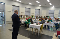 Przedszkolaki zwiedzają bibliotekę